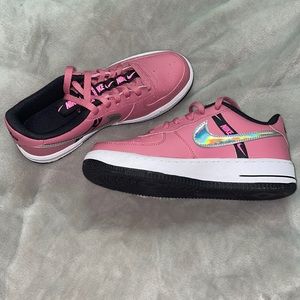 air force 1’s pink nikes